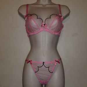 Agent Provocateur Lorna bra & thong size M NWT